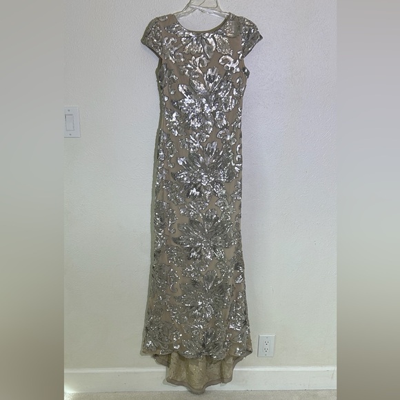 Calvin Klein Sequined Cap Sleeve Draped-Back Champagne Gown Dress, Size 2 - Picture 3 of 5